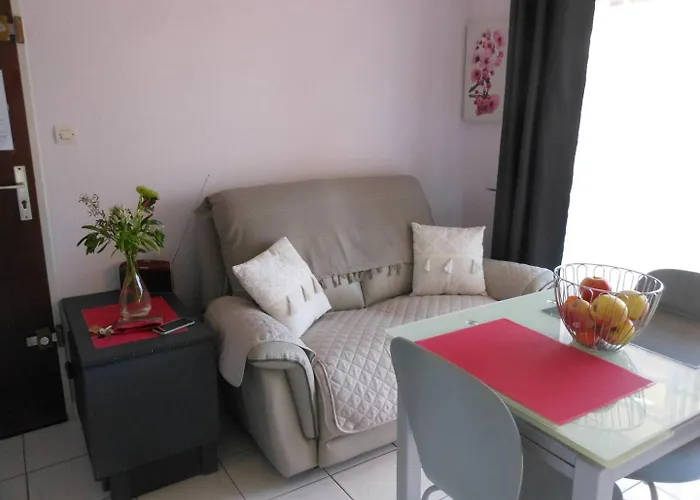 Appt 3 Pieces 28m2 + Loggia 8m2 Ref 4046 Appartement *